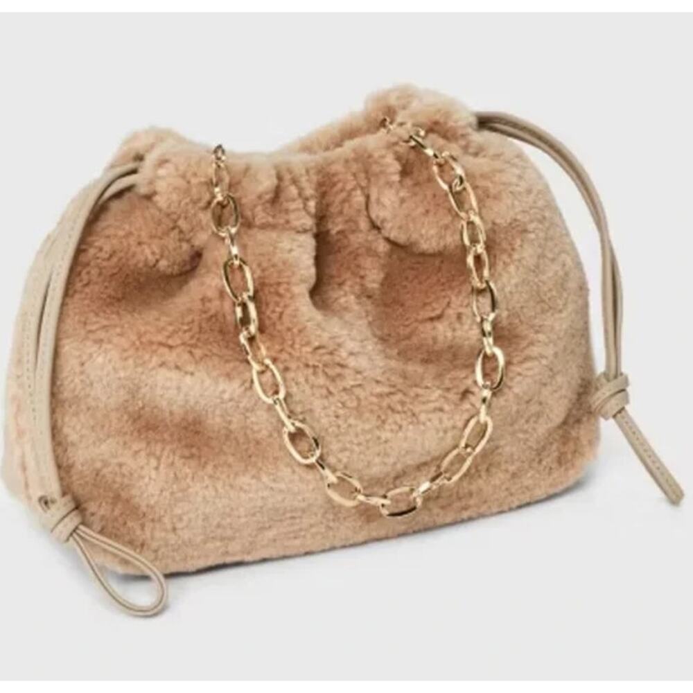 UNIVERSAL THREAD Faux Fur Teddy Bucket Bag Tan Drawstring Chain Strap